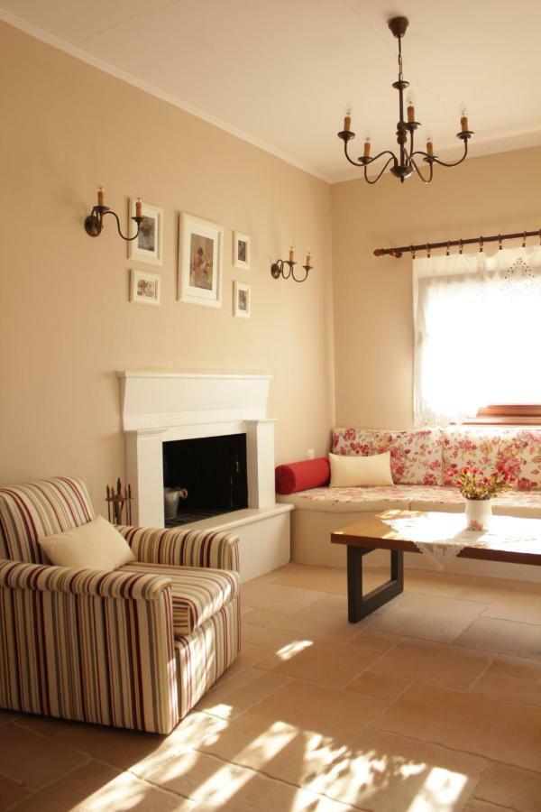 *Villa Pap-Live The Greek Hospitality In A Village* Nea Sampsounta Extérieur photo